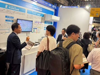 災害時ユースケースのデモ展示を行うスマートホーム部会ブース