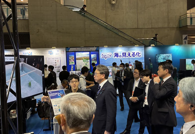 デジタル大臣視察の様子