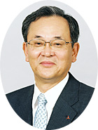 会長　大坪文雄